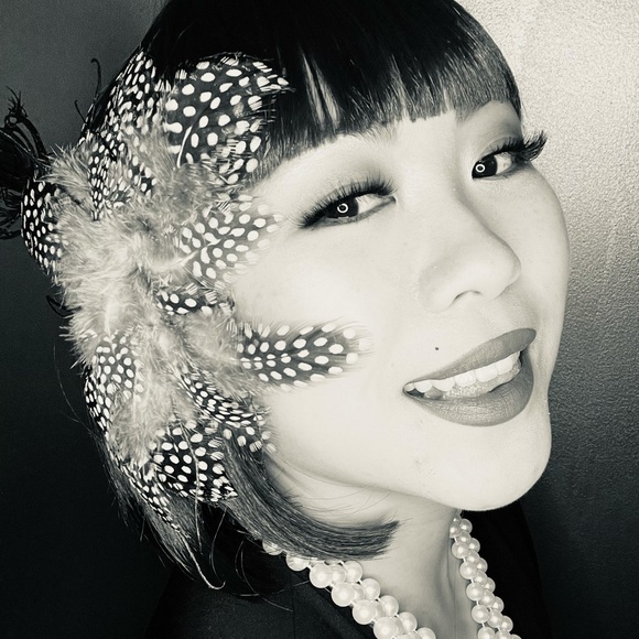 Peacock Feathered Headpiece 🦚 - Picture 4 of 15